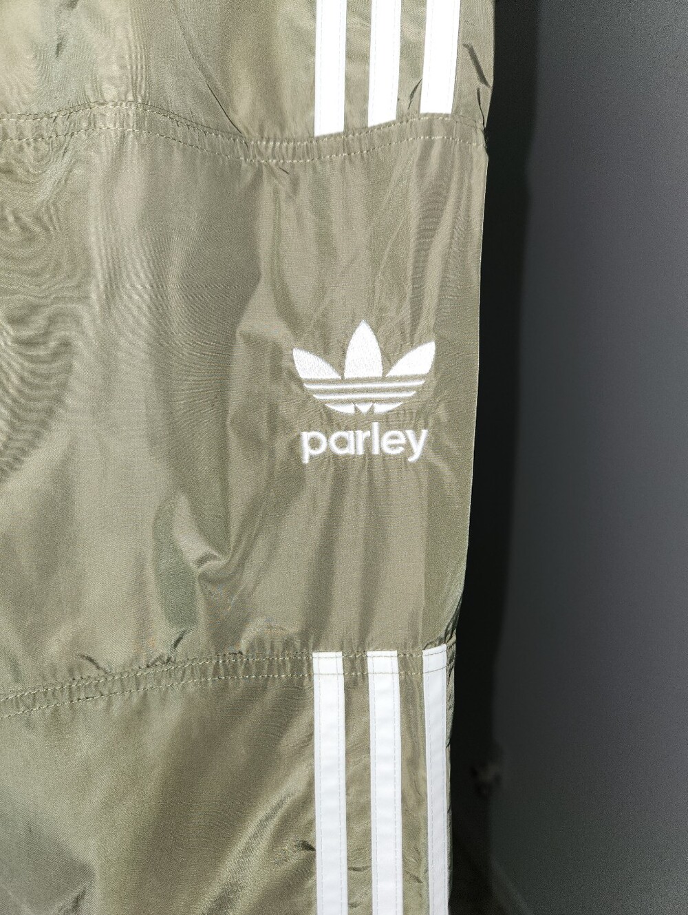 NWT Adidas Originals Womens Parley Track Suit | M - Picture 4 of 11
